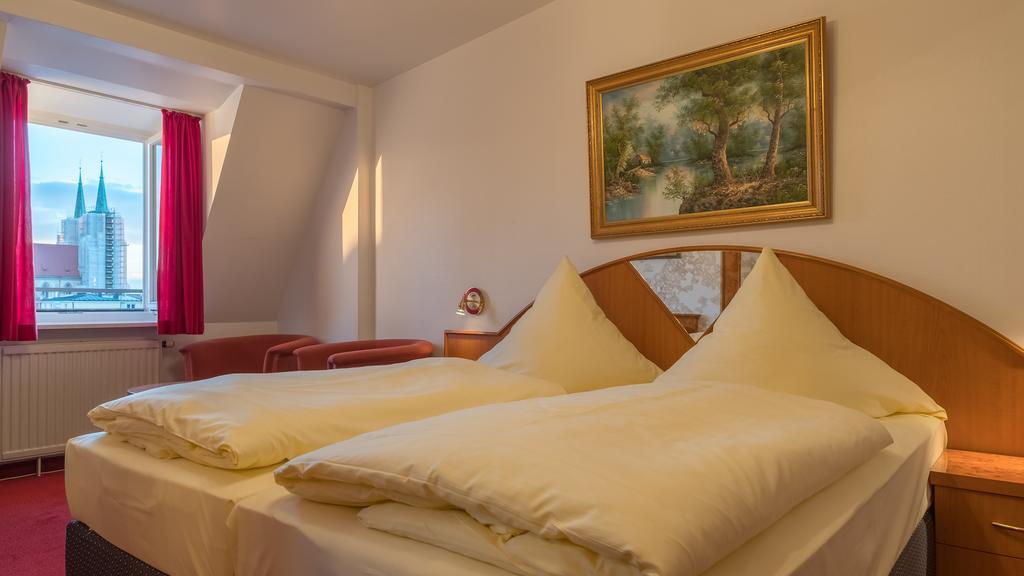 Hotel Bayernland Munchen Bagian luar foto